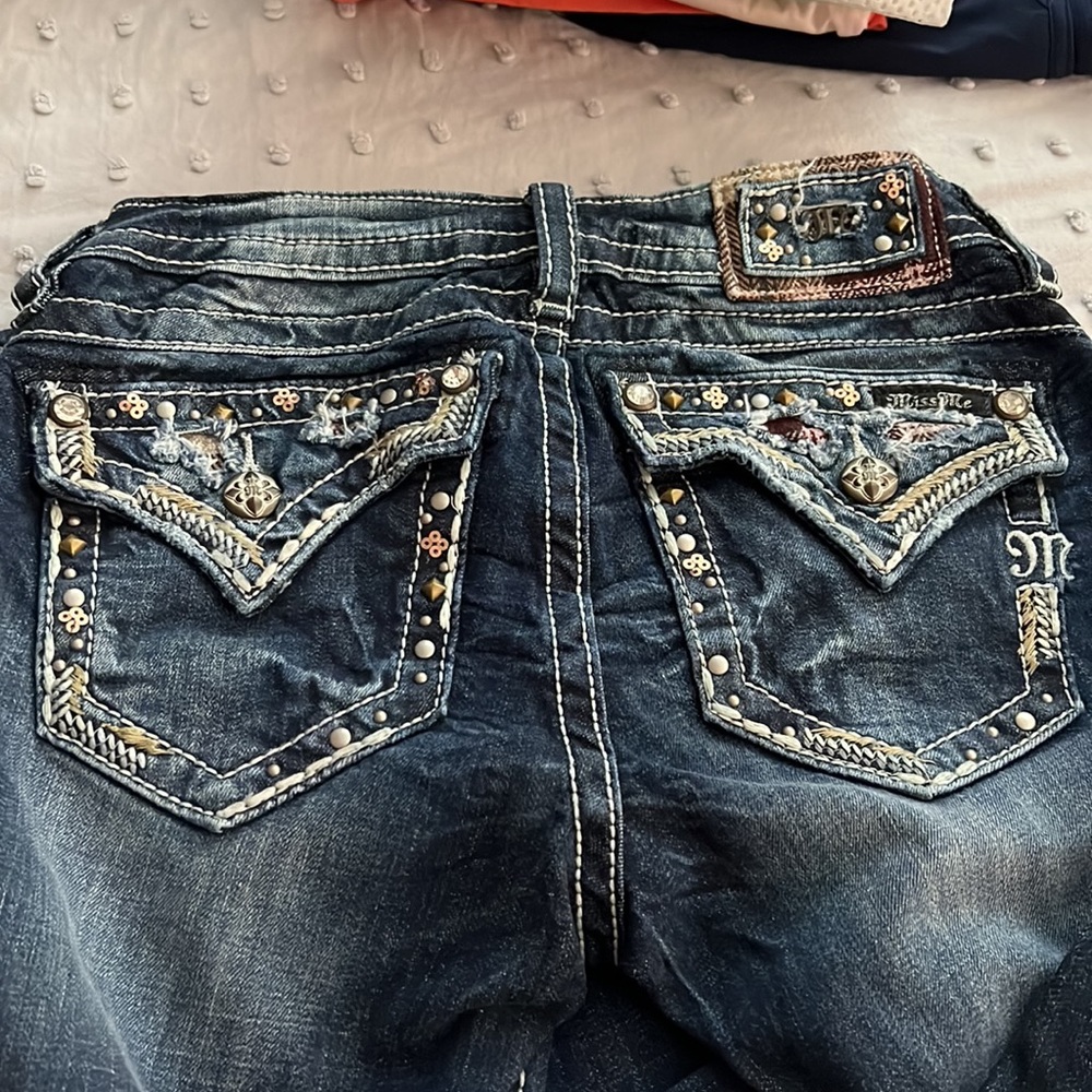 Jeans - Picture 2 of 2